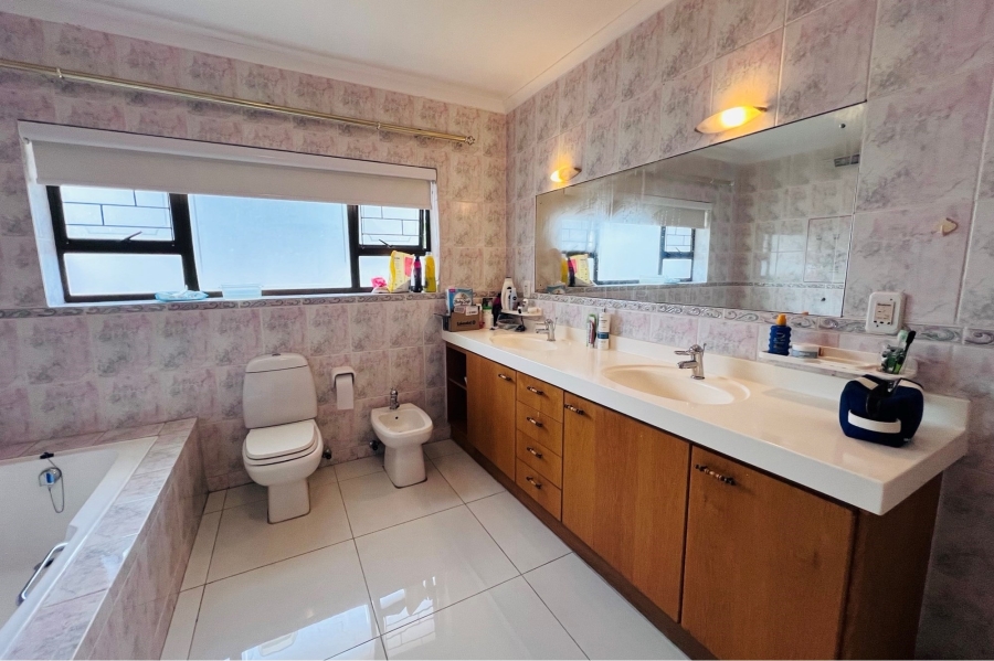 To Let 2 Bedroom Property for Rent in Plattekloof Western Cape